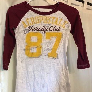 Aeropostale graphic t shirt!